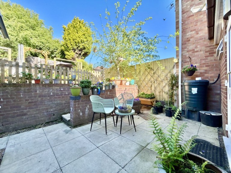 Chetwynd Grove, Newport