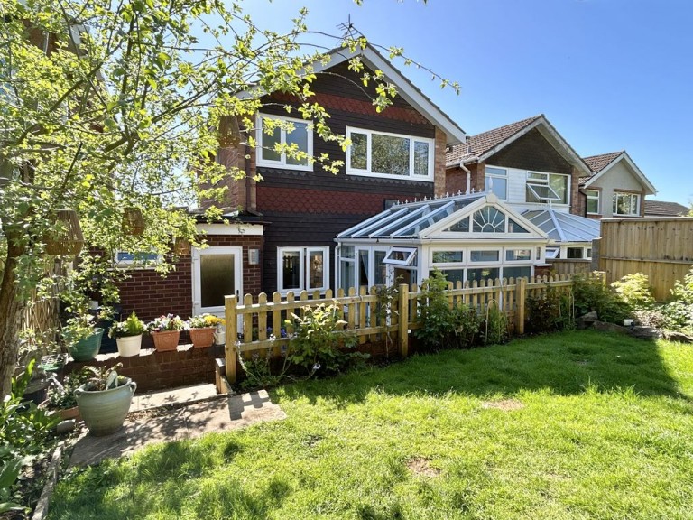 Chetwynd Grove, Newport