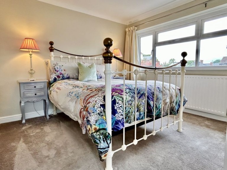 Chetwynd Grove, Newport