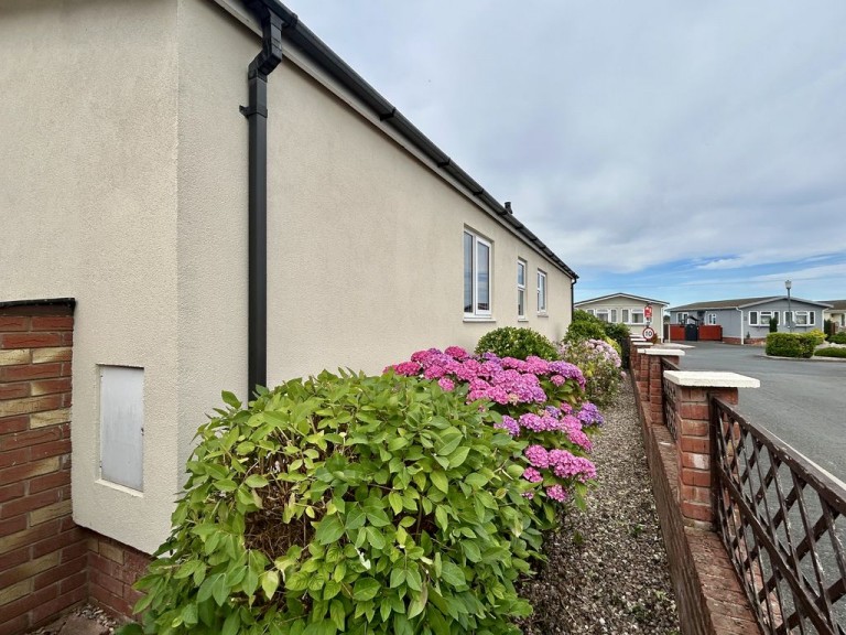 Craft Way, Breton Park, Muxton