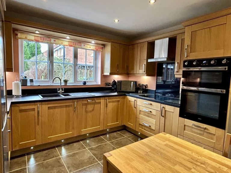 Dorchester Drive, Muxton, Telford