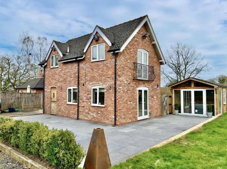 Hollywell Cottages, Ercall Heath, Newport