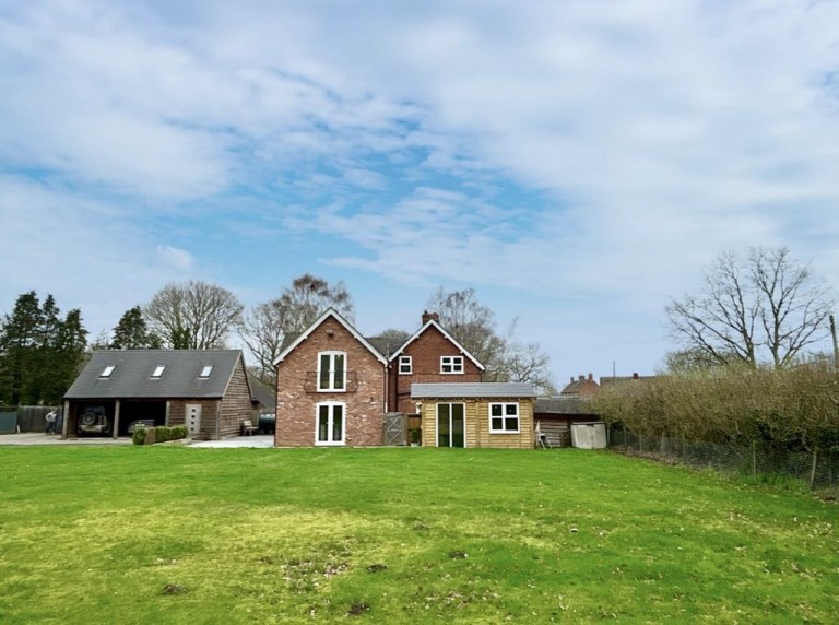 Hollywell Cottages, Ercall Heath, Newport