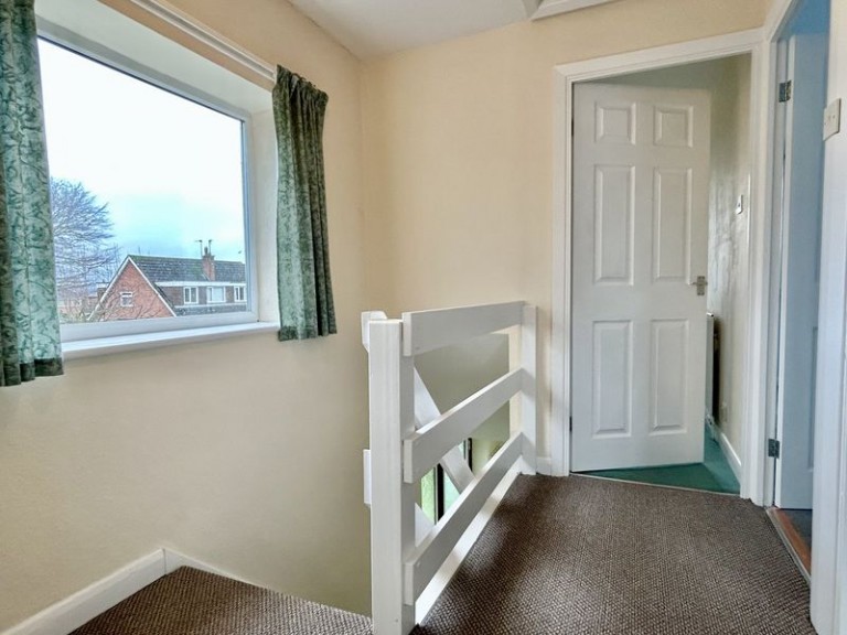 Masons Place, Newport