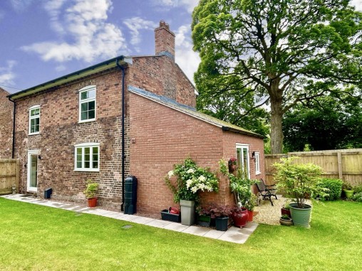 Woodhouse Lane, Priorslee, Telford