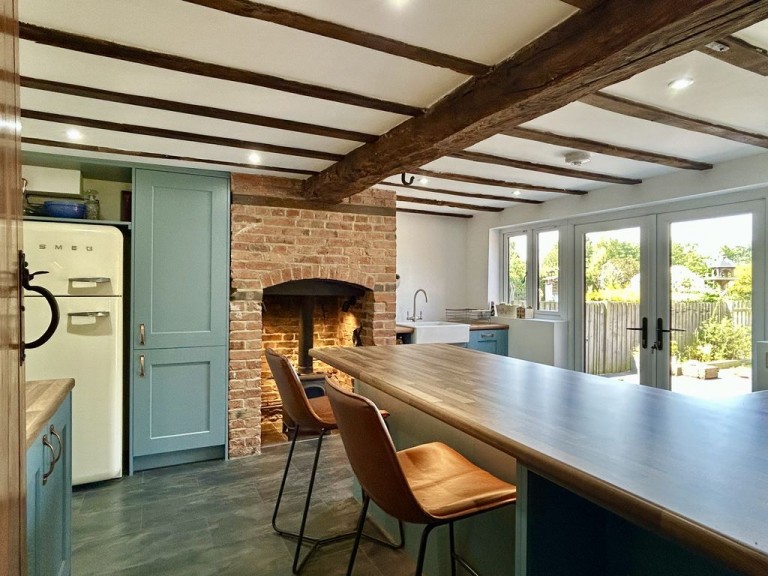 Cherrington, Newport