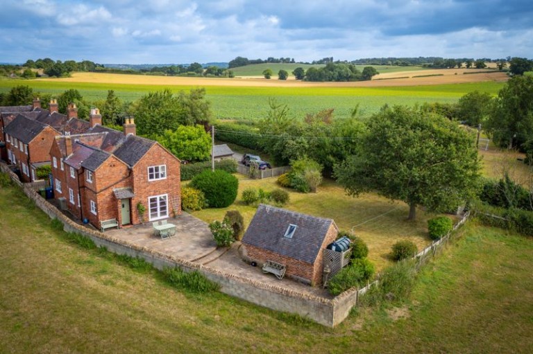 Moreton Bank Cottages, Moreton, Newport
