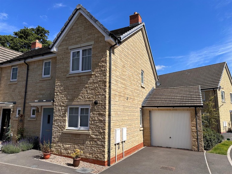 Foxhills Close, Radstock