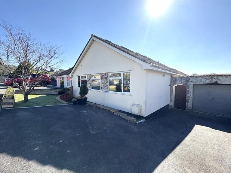 Hillside Close, Paulton, Bristol