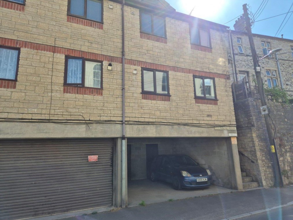 Coombend, Radstock