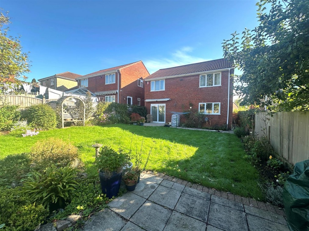 Beaufort Avenue, Midsomer Norton, Radstock