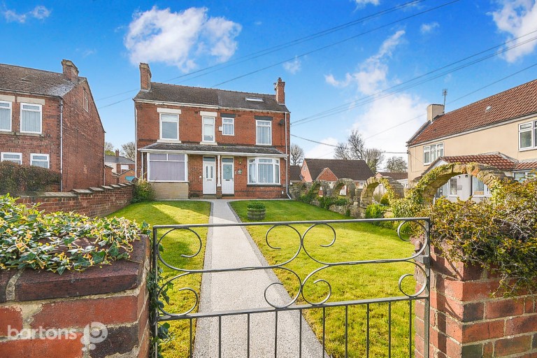 Valley View Terrace, Cross Street, Bramley