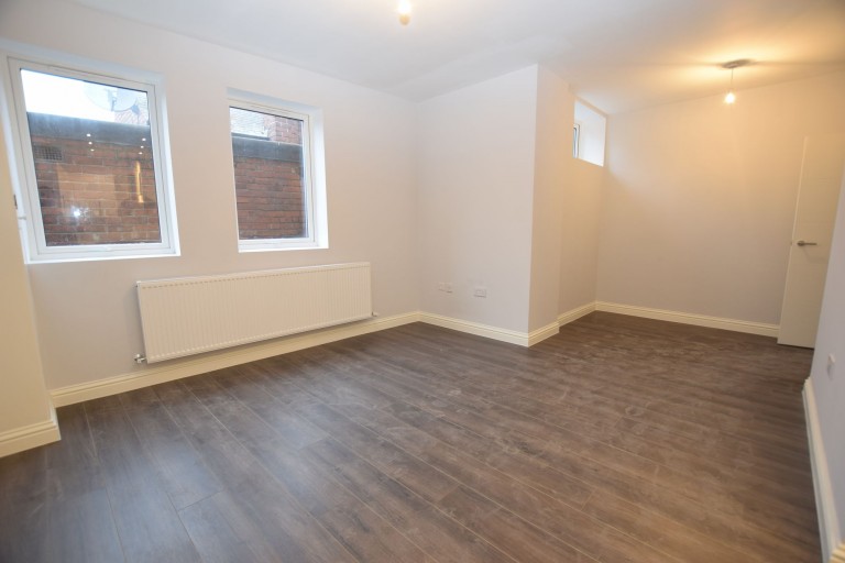 Bridgegate, Rotherham, S60