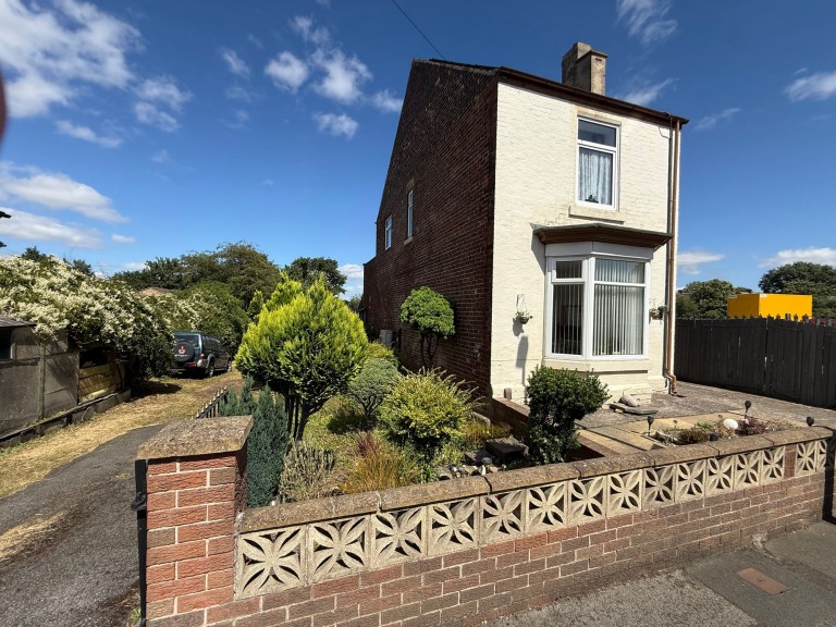 Lord Street, Clifton, S65
