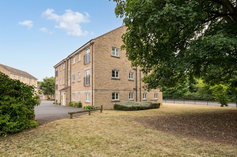 Elderberry Close, Scholes, S61