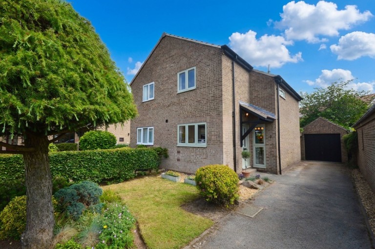 Matthews Drive, Wickersley, S66