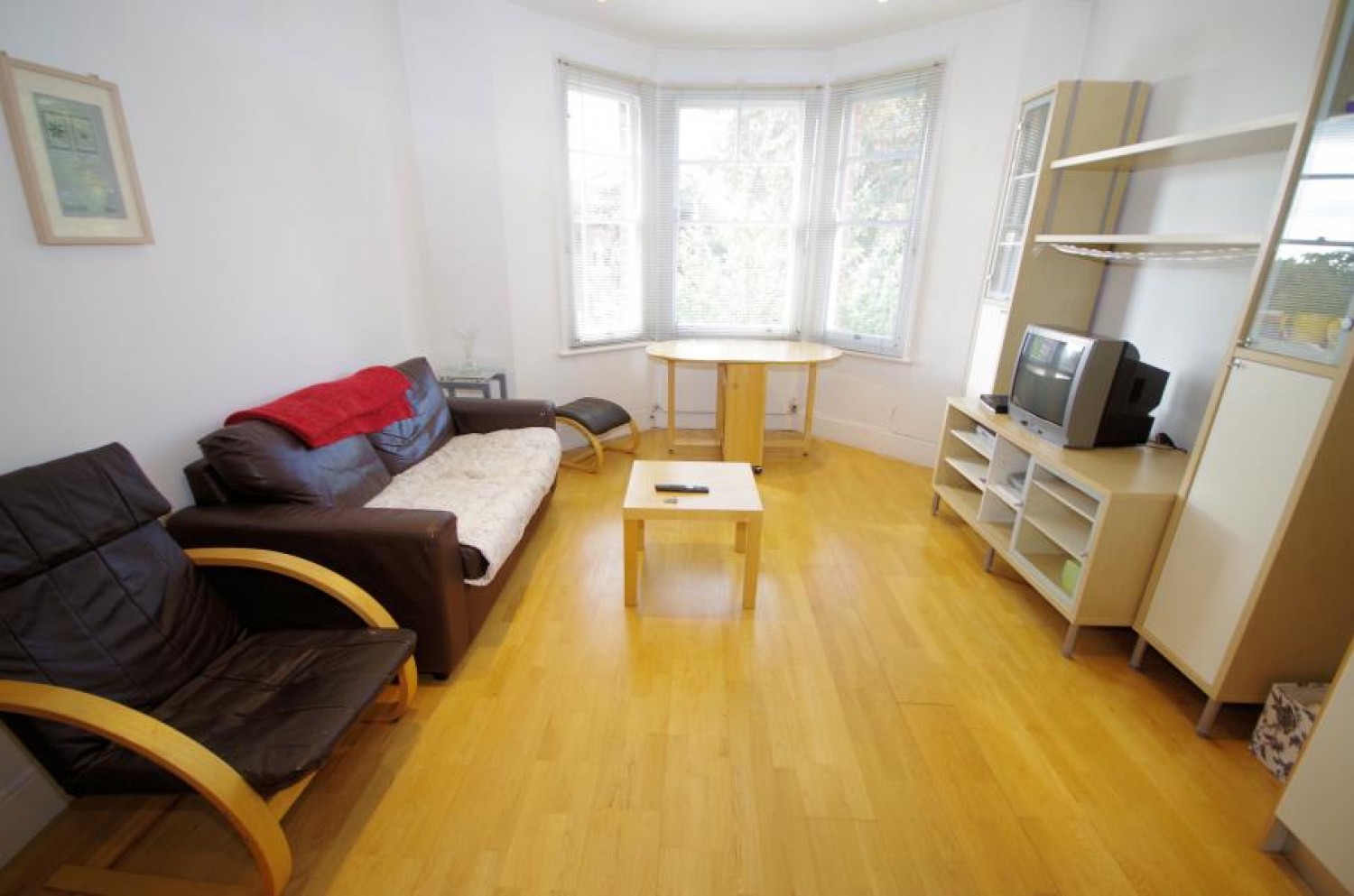 HENDON LANE, FINCHLEY, N3