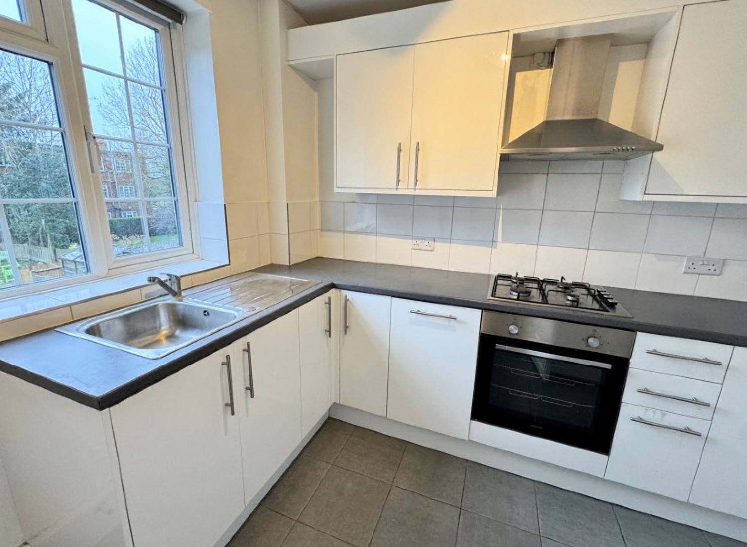 FINCHLEY COURT, BALLARDS LANE, FINCHLEY, N3