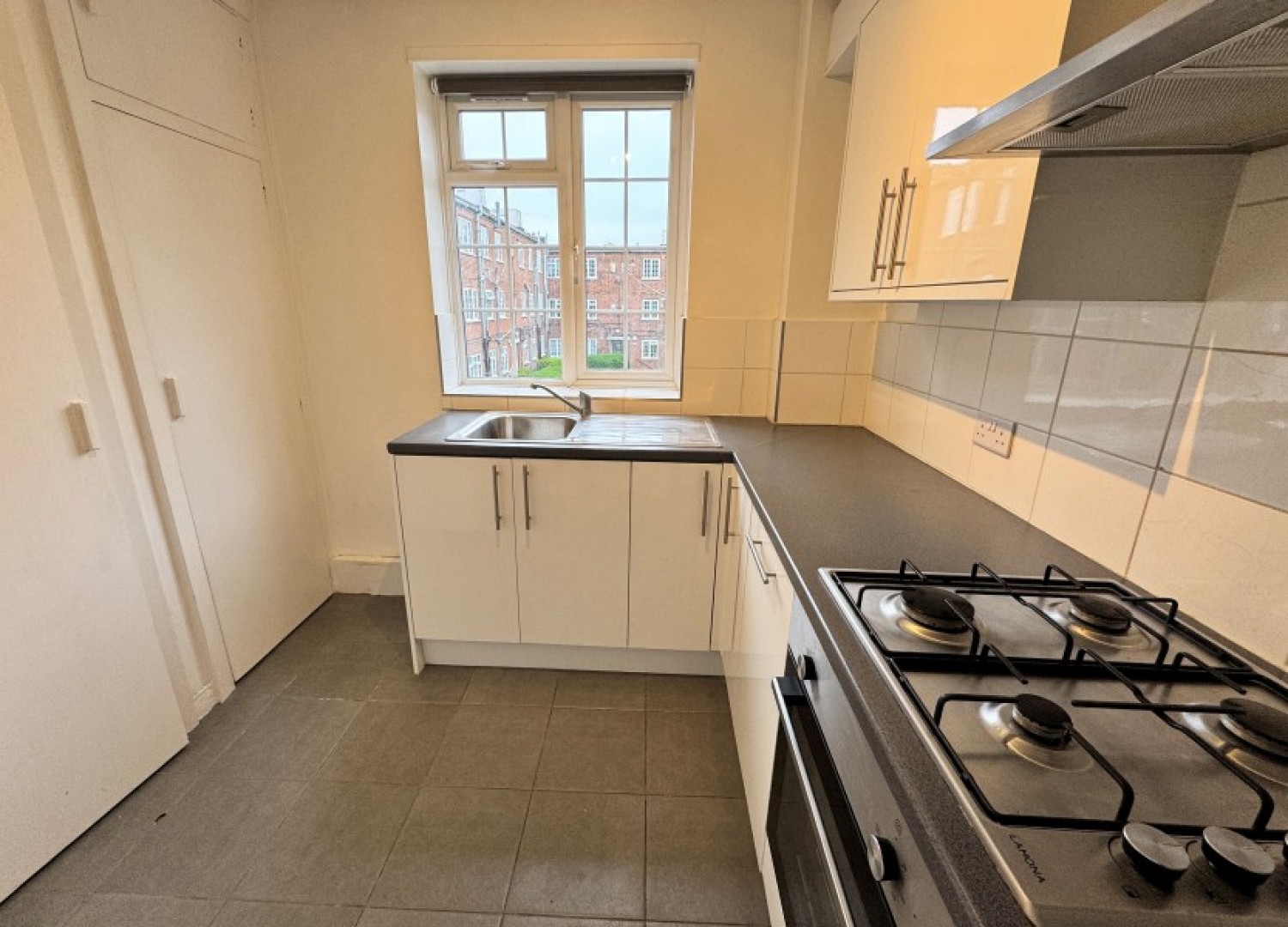 FINCHLEY COURT, BALLARDS LANE, FINCHLEY, N3