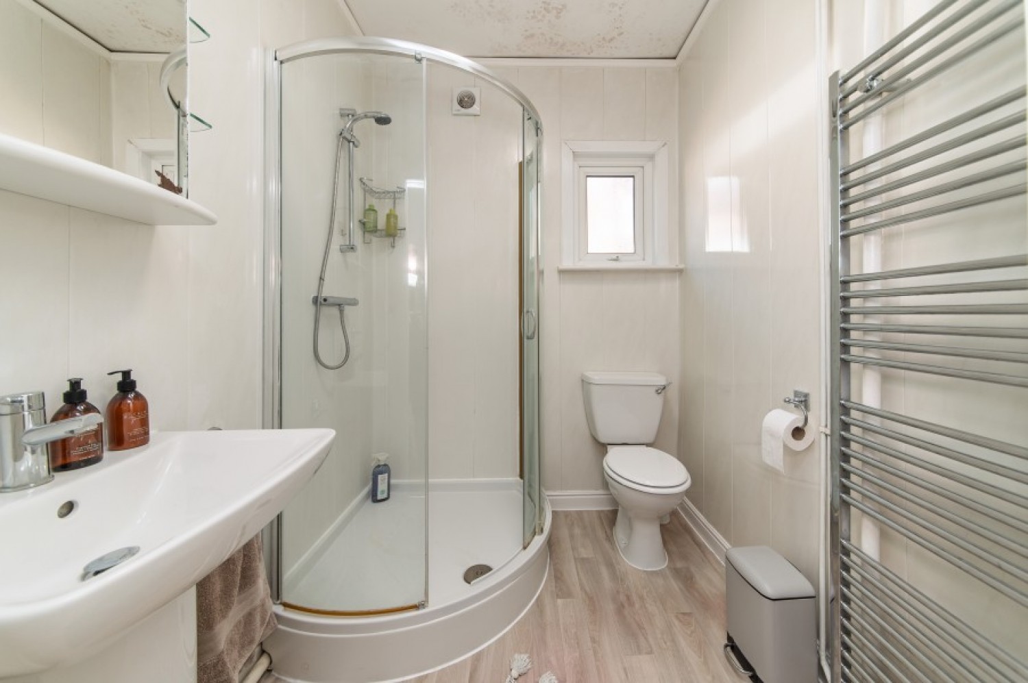 GRANVILLE ROAD, NORTH FINCHLEY, N12