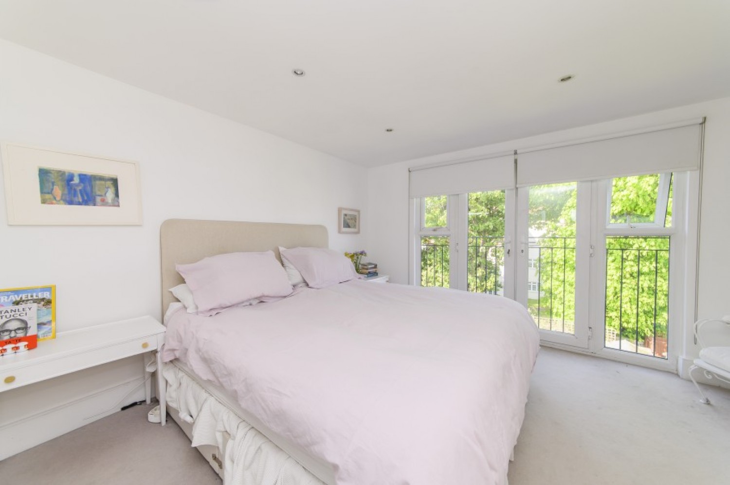 CHISLEHURST AVENUE, N FINCHLEY, N12