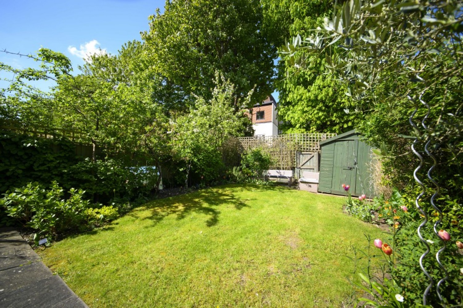 CHISLEHURST AVENUE, N FINCHLEY, N12