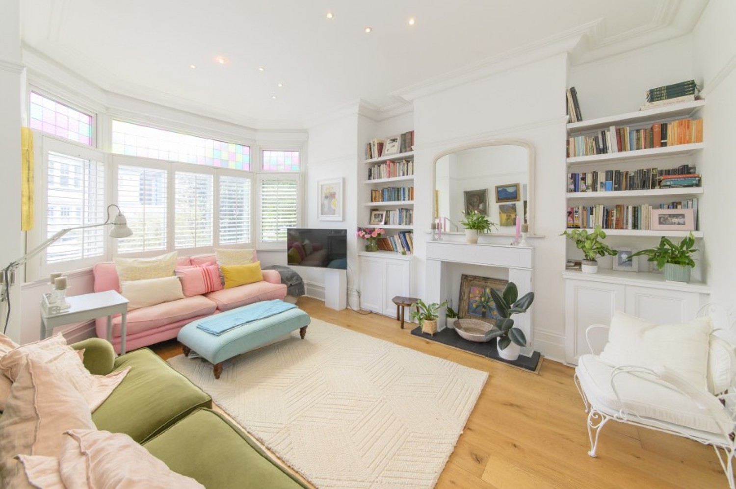 CHISLEHURST AVENUE, N FINCHLEY, N12