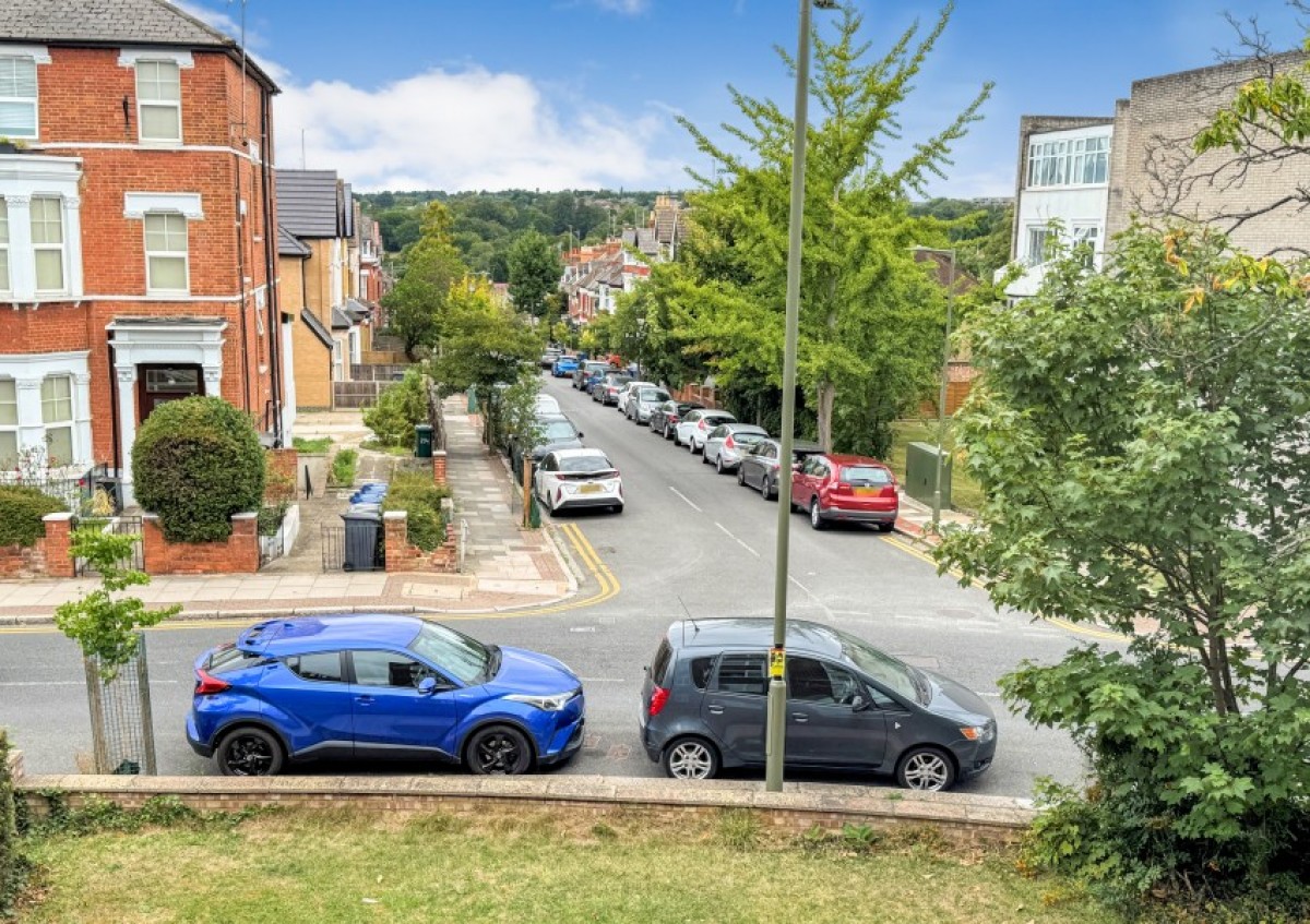 NETHER STREET, FINCHLEY, N3