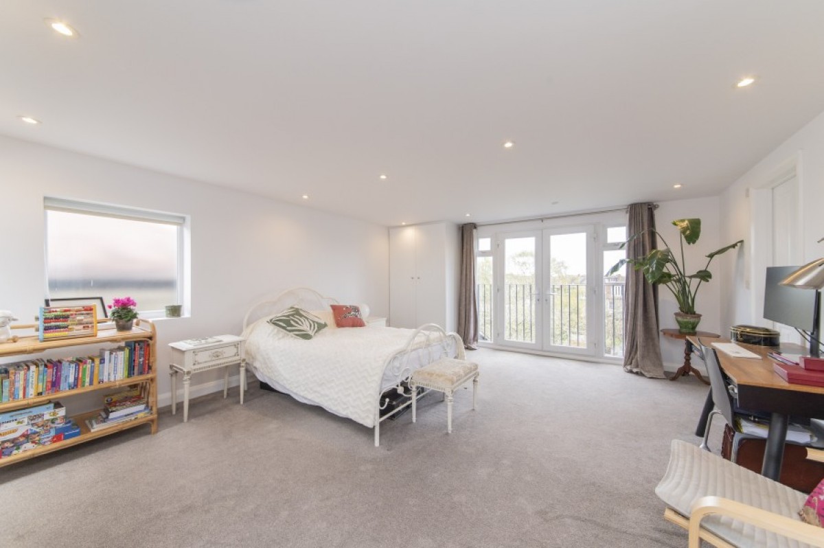 ETCHINGHAM PARK ROAD, FINCHLEY, N3