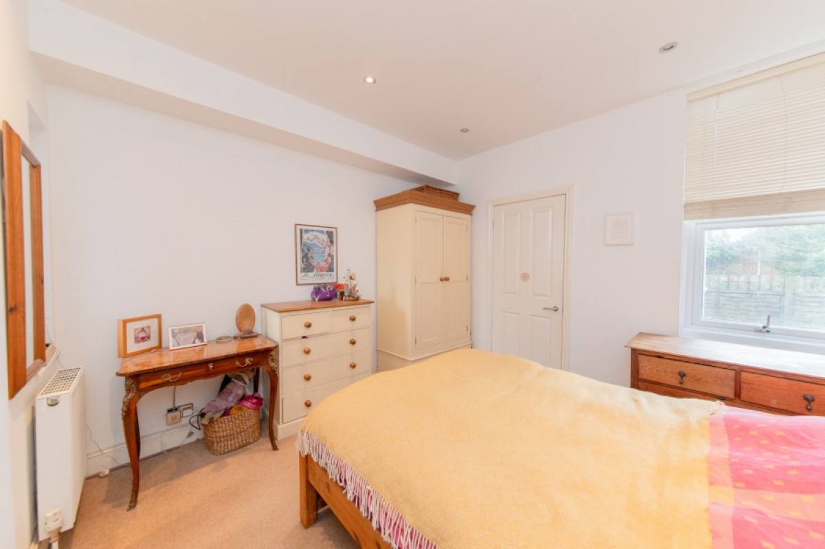 DUKES AVENUE, FINCHLEY, N3