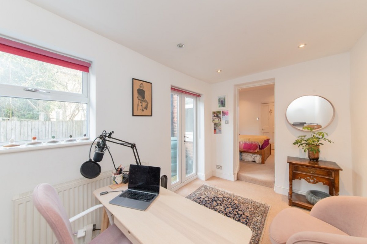 DUKES AVENUE, FINCHLEY, N3