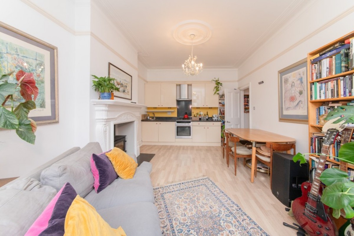 DUKES AVENUE, FINCHLEY, N3