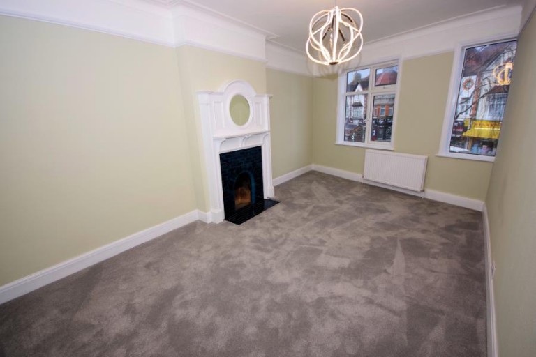 BALLARDS LANE, FINCHLEY, N3