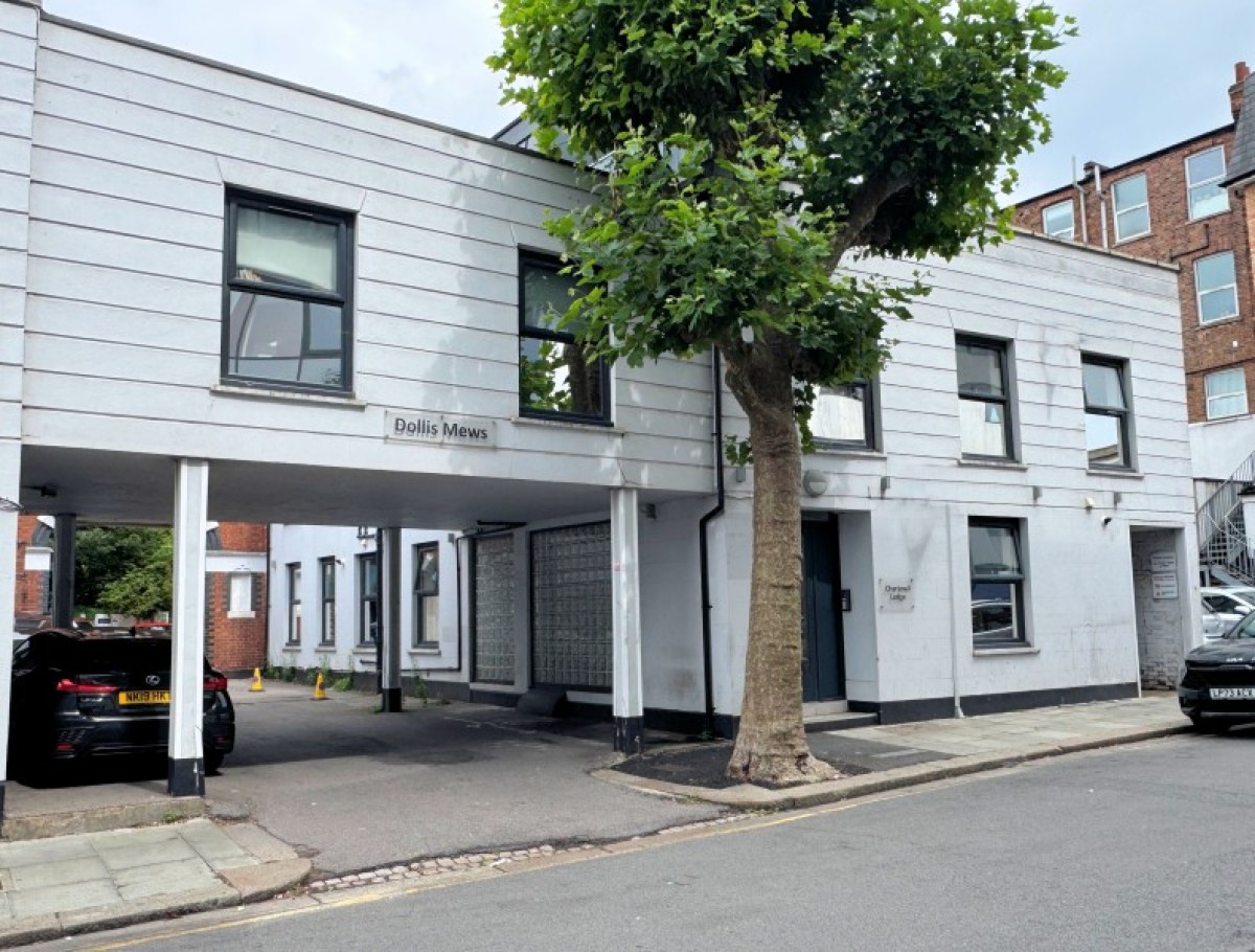 DOLLIS MEWS, DOLLIS PARK, FINCHLEY, N3