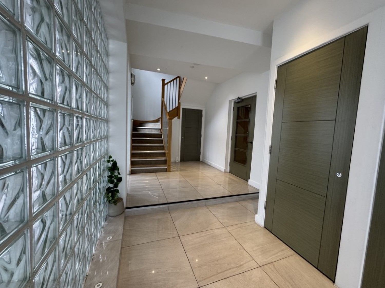 DOLLIS MEWS, DOLLIS PARK, FINCHLEY, N3