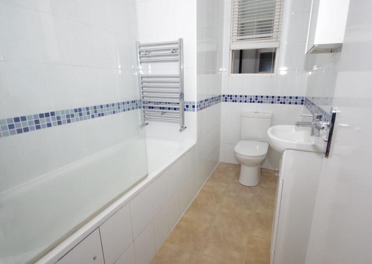 BALLARDS LANE, FINCHLEY, N3