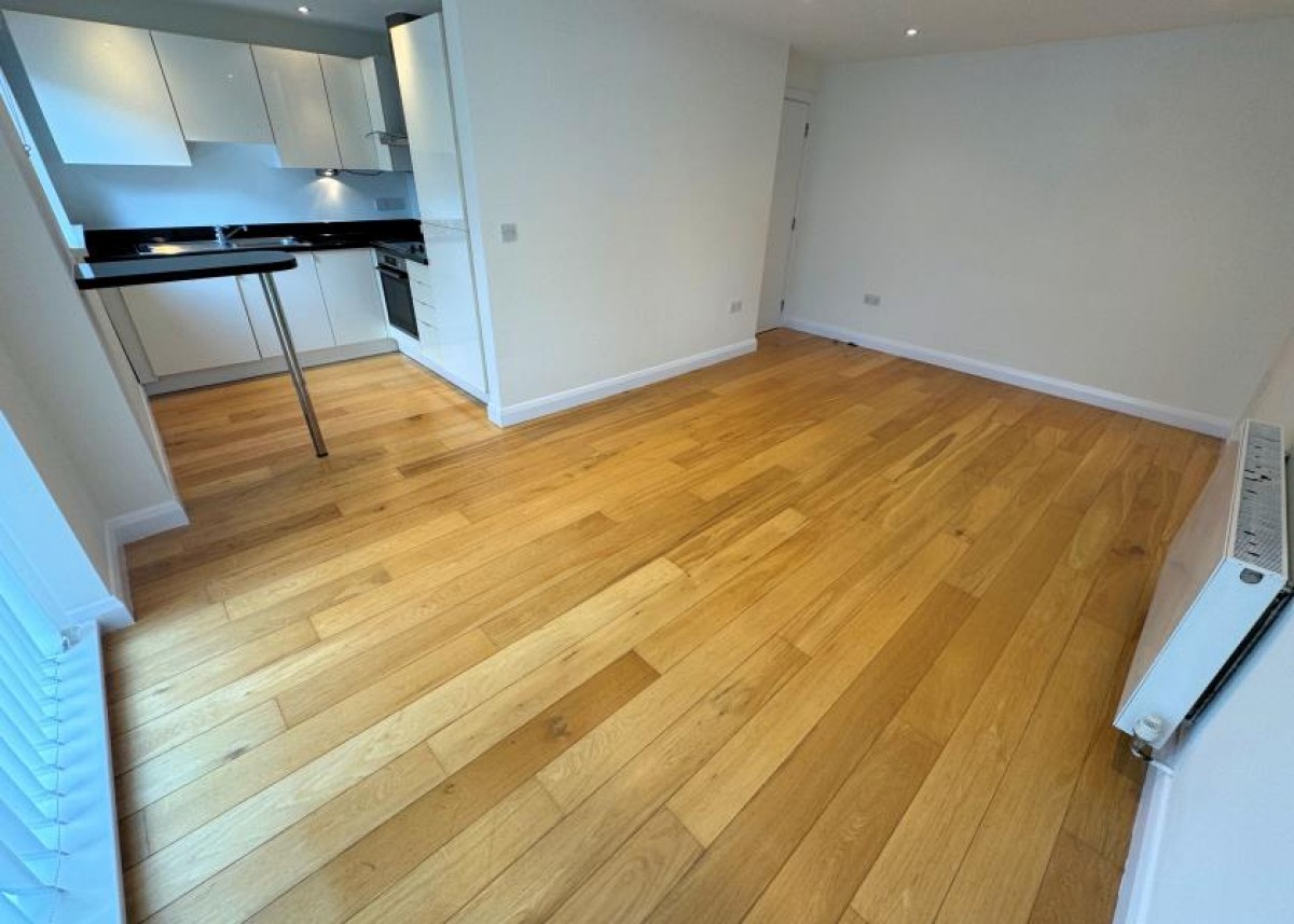 ELMFIELD ROAD, EAST FINCHLEY, N2