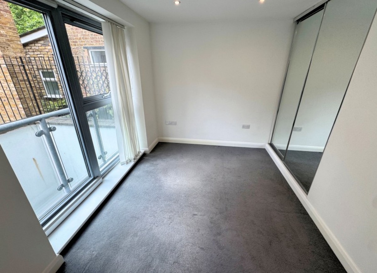 ELMFIELD ROAD, EAST FINCHLEY, N2