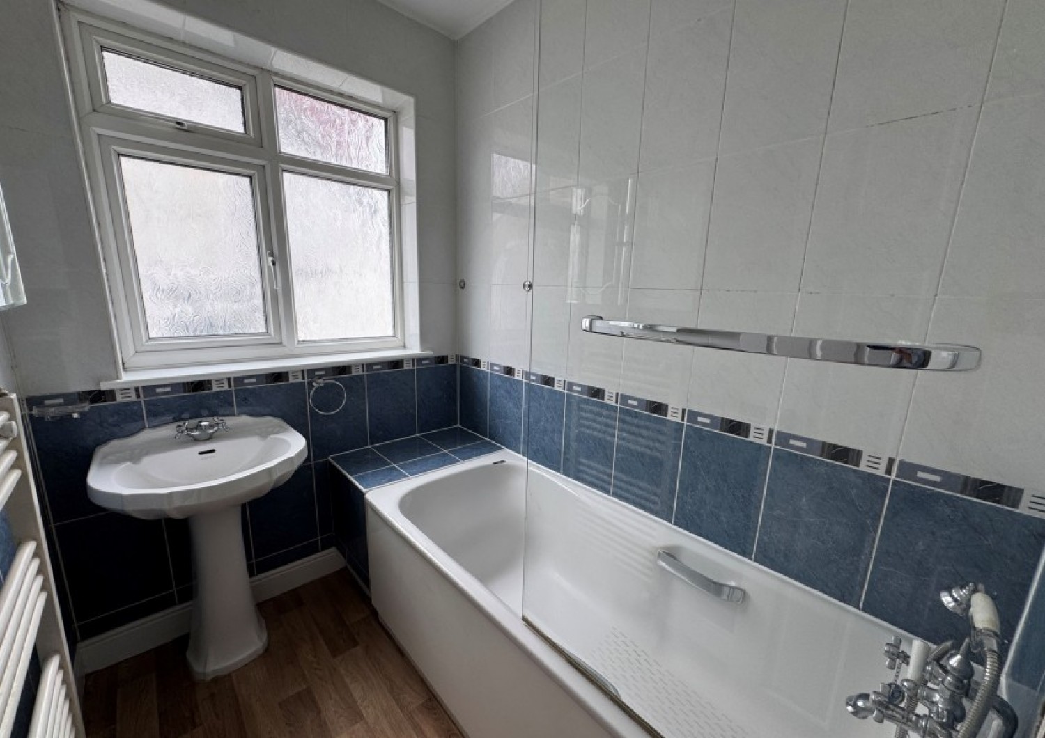 RAVENSDALE AVE, NORTH FINCHLEY, N12