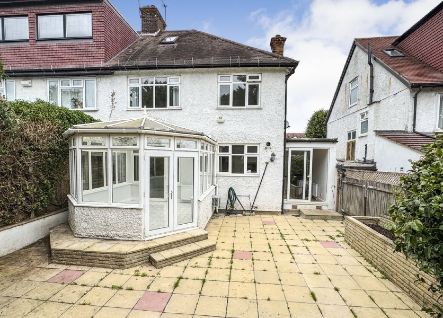 RAVENSDALE AVE, NORTH FINCHLEY, N12