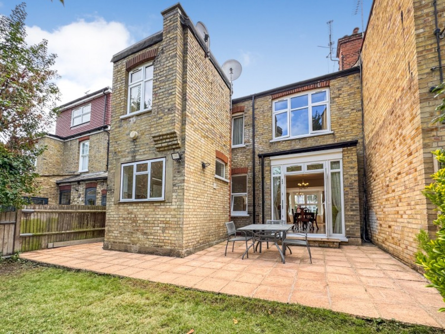 PARK CRESCENT, FINCHLEY, N3