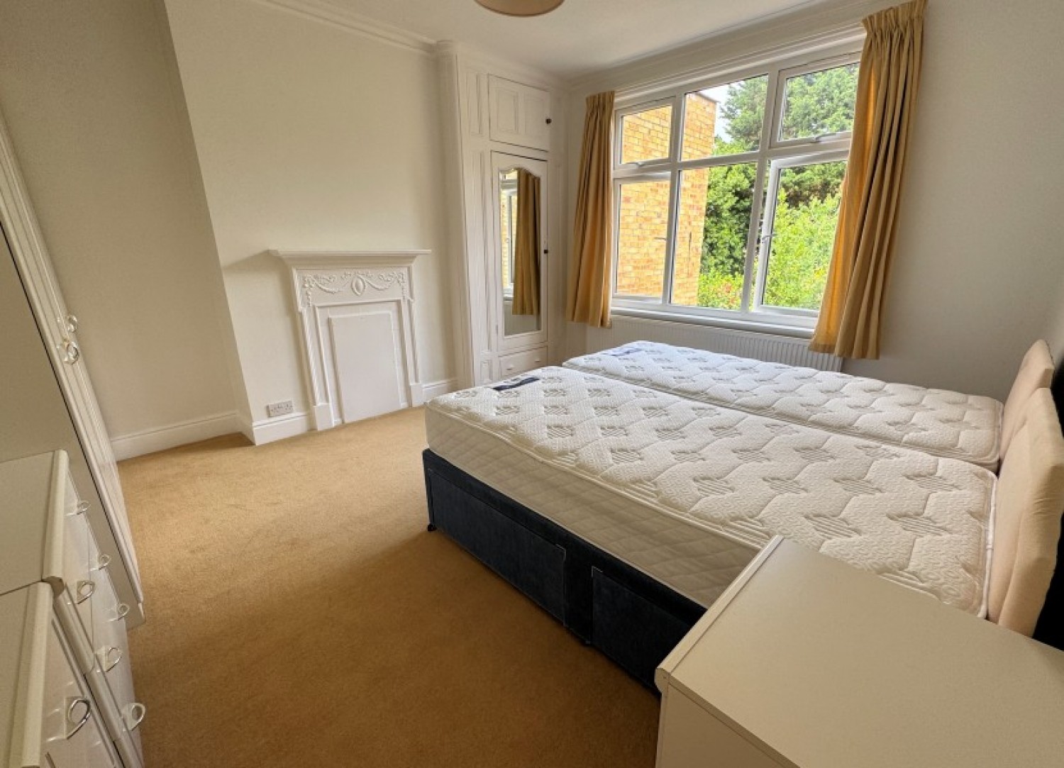 PARK CRESCENT, FINCHLEY, N3