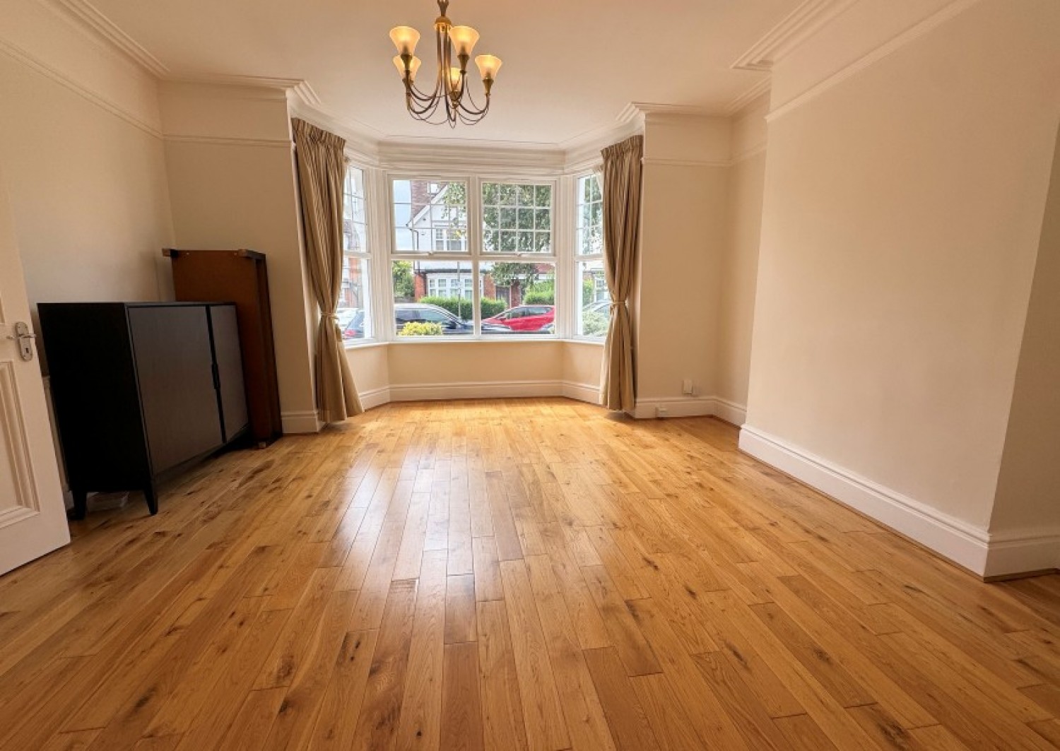 PARK CRESCENT, FINCHLEY, N3