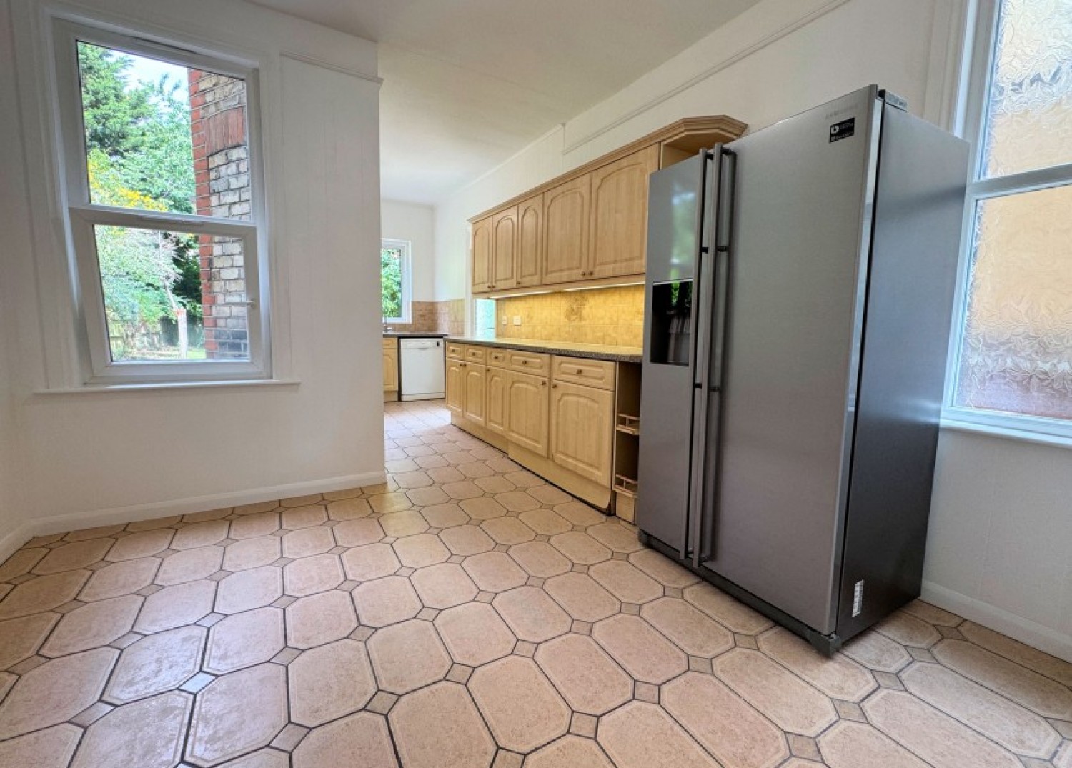 PARK CRESCENT, FINCHLEY, N3