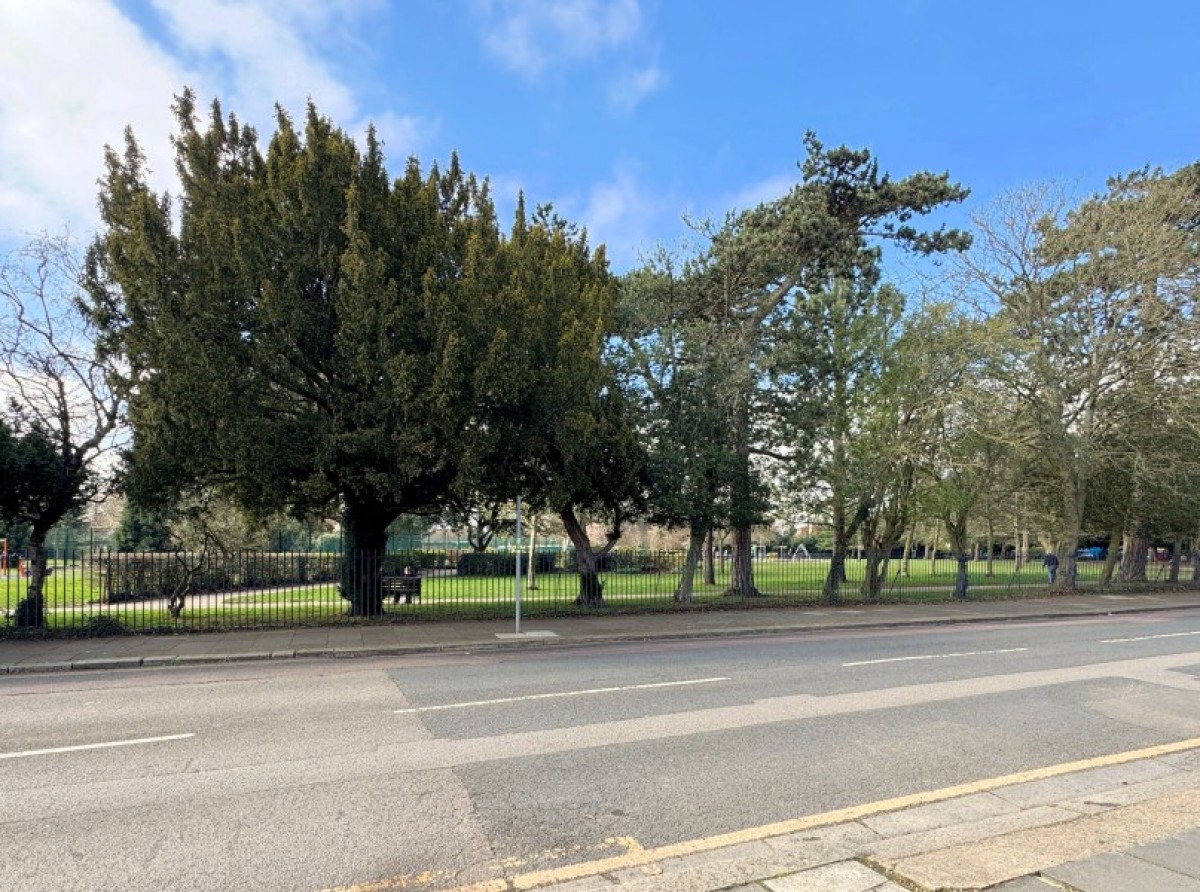 ETCHINGHAM PARK ROAD, FINCHLEY, N3