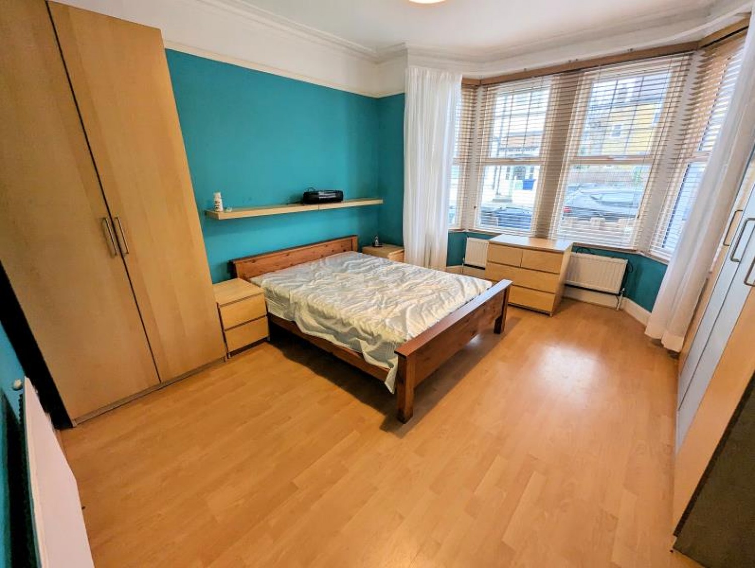 CLAVERLEY GROVE, FINCHLEY, N3