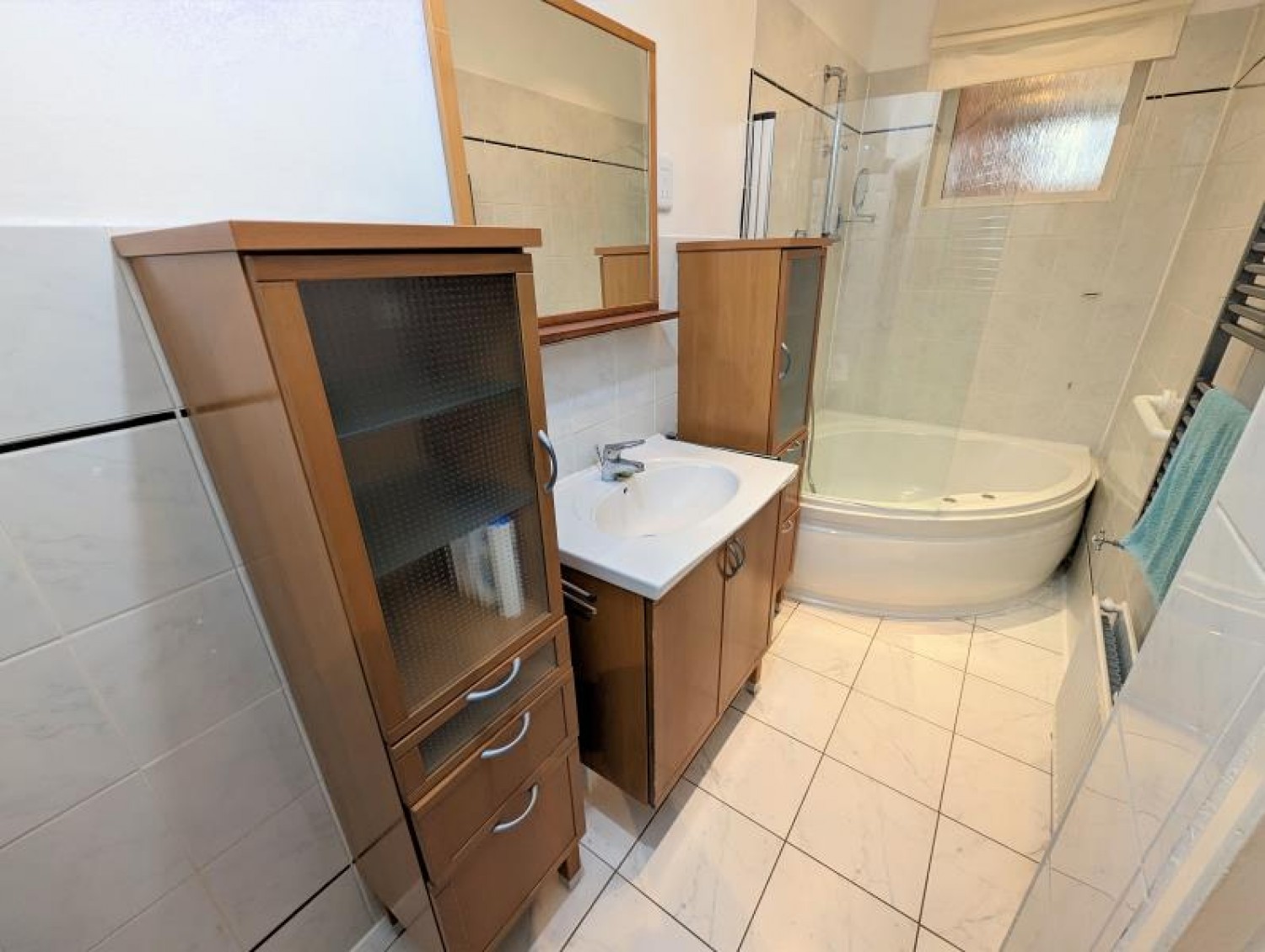 CLAVERLEY GROVE, FINCHLEY, N3