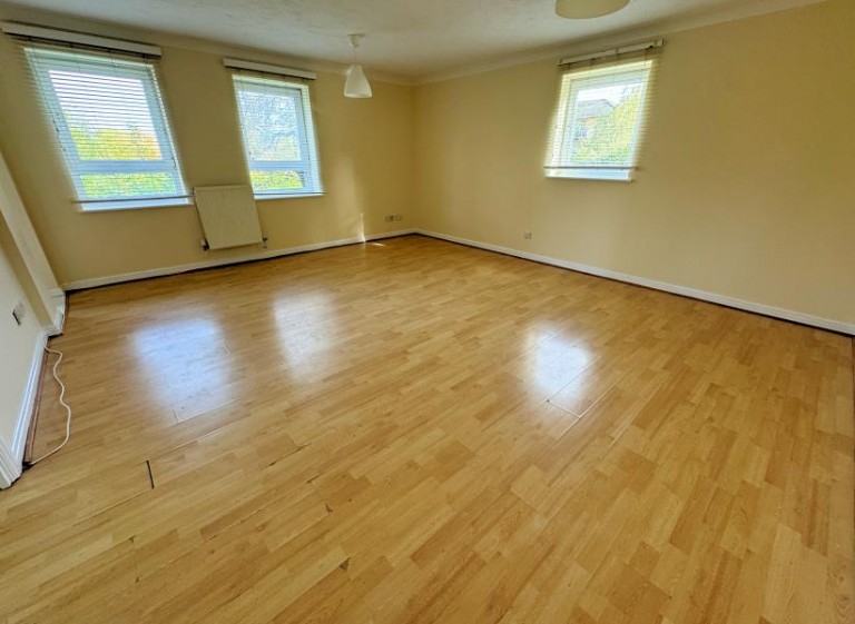 MARTOCK GARDENS, FRIERN BARNET, N11