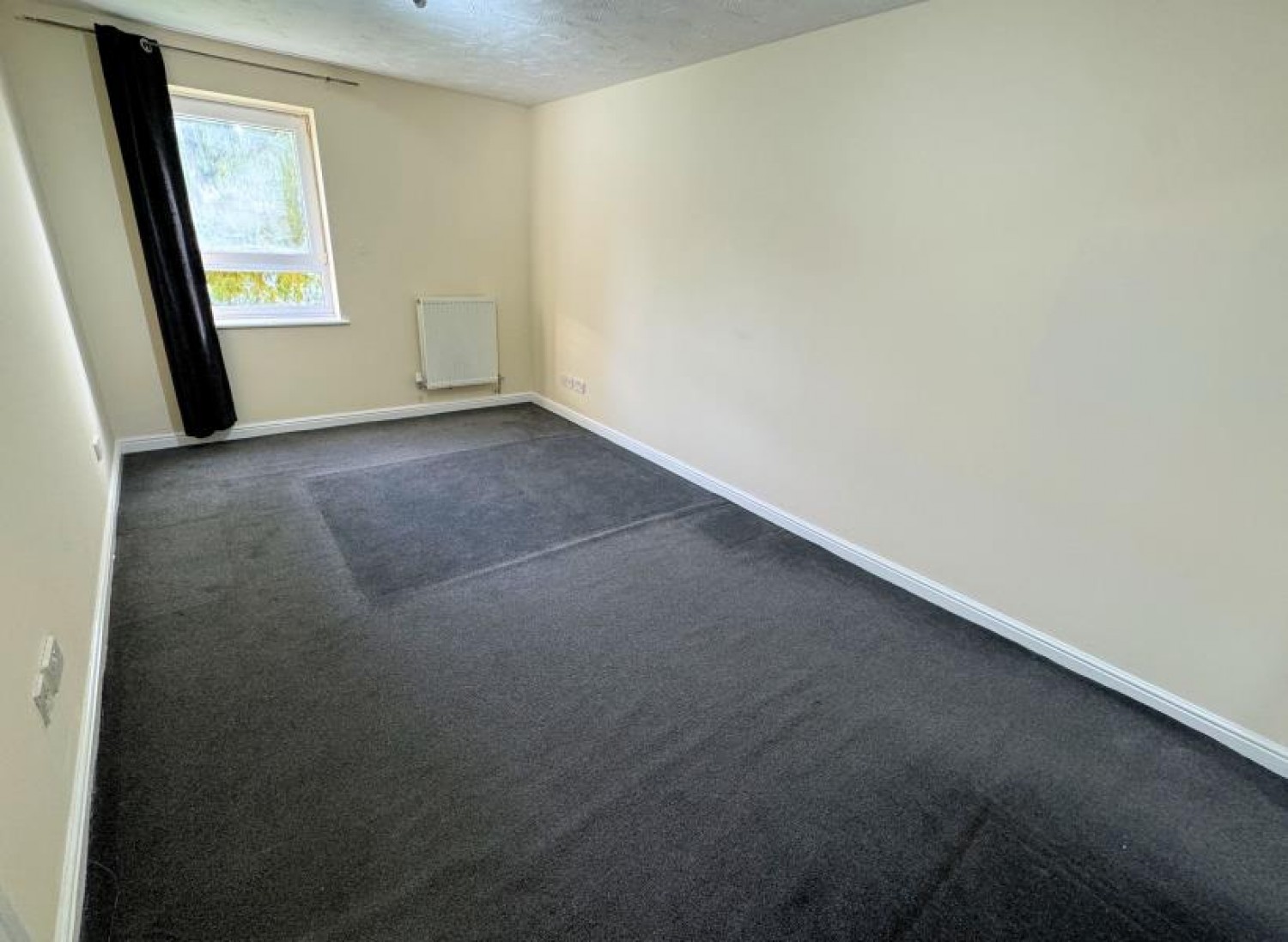 MARTOCK GARDENS, FRIERN BARNET, N11