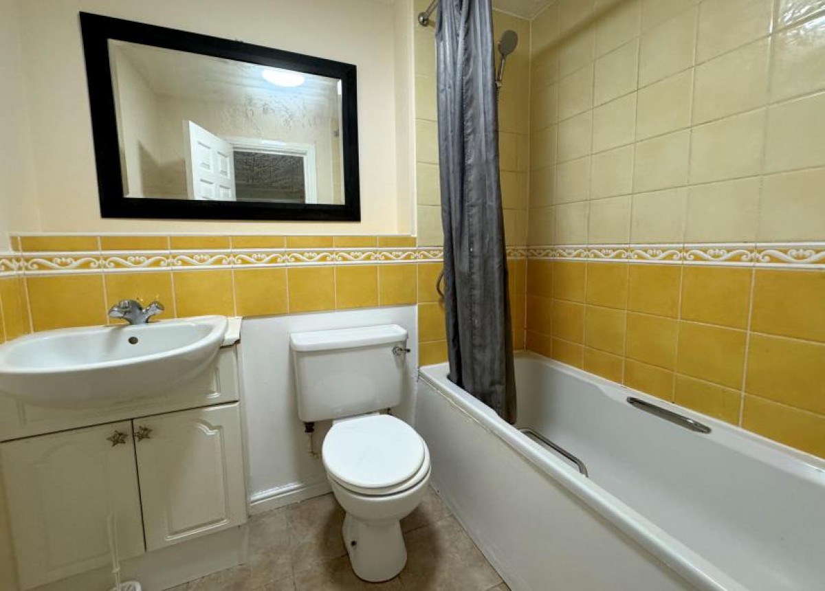 MARTOCK GARDENS, FRIERN BARNET, N11
